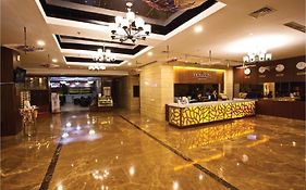 Horison Ultima Semarang