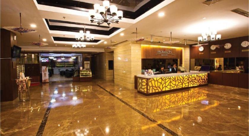 Horison Ultima Semarang Hotel Exterior photo